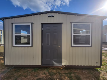 Medical clinic building